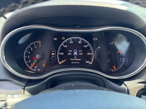 Certified 2017 Jeep Grand Cherokee Limited image 13