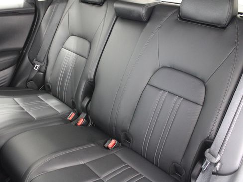 Used 2024 Honda HR-V EX-L image 18