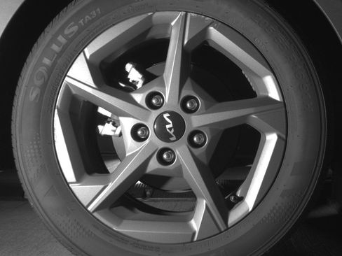 Used 2025 Kia K4 LXS image 14