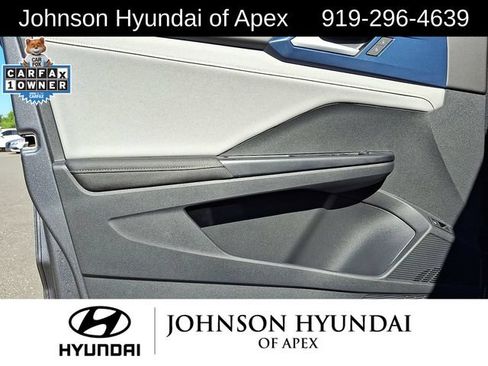 Used 2024 Volkswagen Taos SE w/ Black Wheel Plus Package AWD/4WD image 18