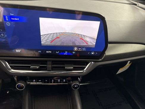 New 2026 Chevrolet Equinox EV LT image 23