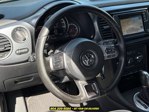 Used 2017 Volkswagen Beetle 1.8T Classic FWD image 13