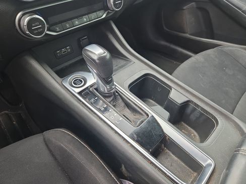 Certified 2020 Nissan Sentra SV FWD image 13