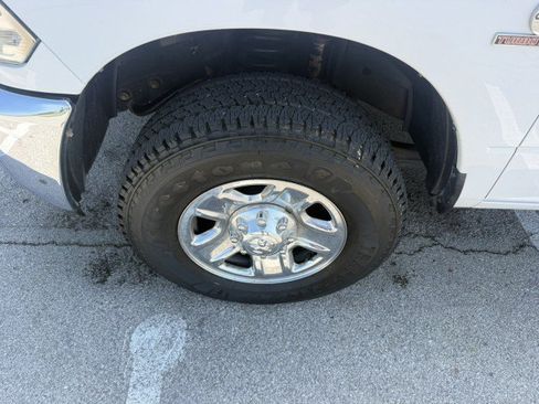 Used 2016 RAM 3500 Tradesman w/ Chrome Appearance Group AWD/4WD image 14