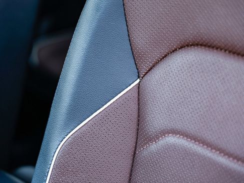 Used 2024 Volkswagen Tiguan SEL R-Line image 25