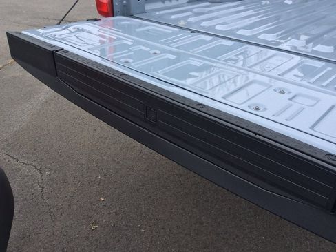 New 2026 Ford F350 Lariat w/ FX4 Off-Road Package image 17