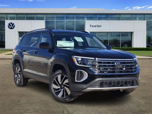 New 2026 Volkswagen Atlas SE image 1