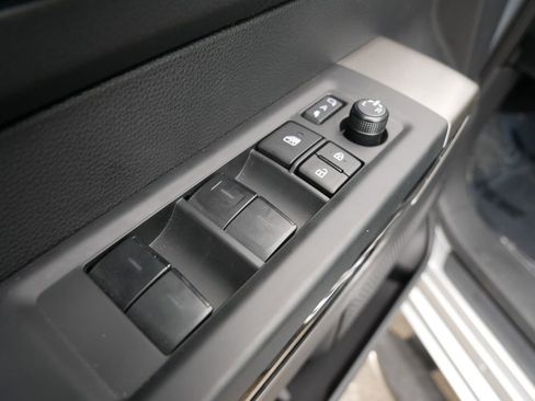 Used 2026 Toyota Tundra Limited AWD/4WD image 19