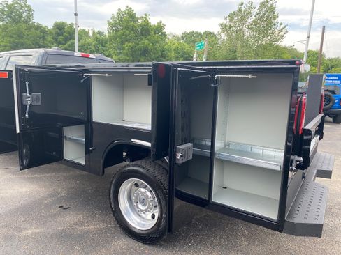New 2026 Ford F550 4x4 Crew Cab image 24