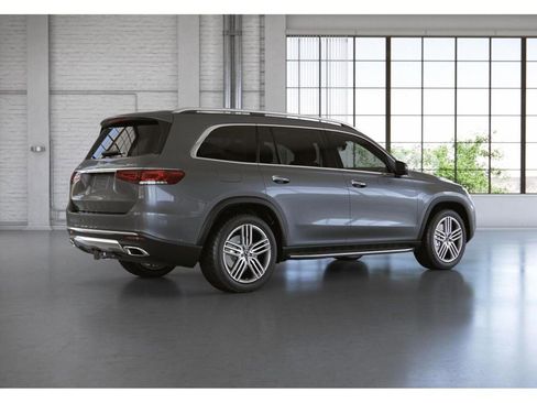 Certified 2022 Mercedes-Benz GLS 450 4MATIC image 21