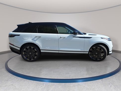New 2026 Land Rover Range Rover Velar Dynamic SE AWD/4WD image 4