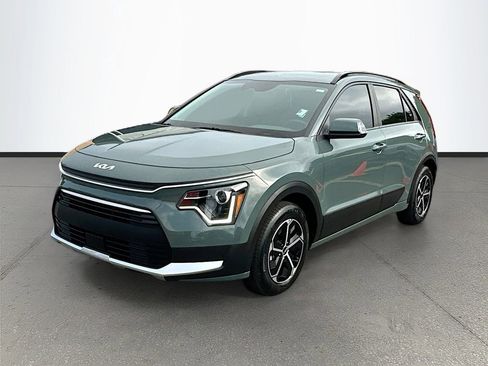 Used 2024 Kia Niro EX FWD image 3