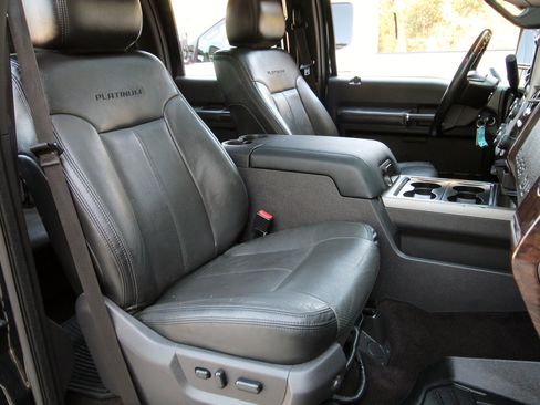 Used 2015 Ford F350 Platinum image 43