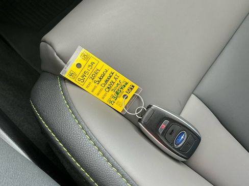 Used 2024 Subaru Outback Onyx Edition XT AWD/4WD image 38