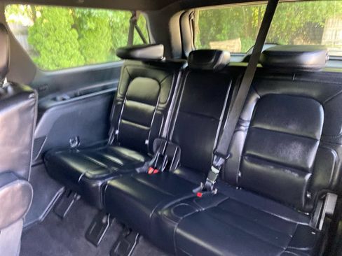 Used 2021 Lincoln Navigator L 4WD image 23