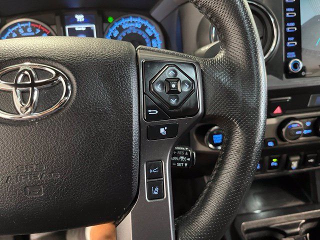 Used 2022 Toyota Tacoma TRD Off-Road w/ Technology Package AWD/4WD image 28