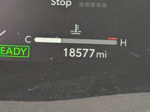 Used 2025 Toyota Camry XSE image 36