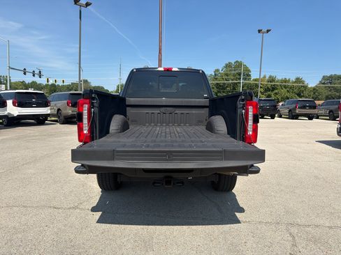 Used 2023 Ford F250 Lariat w/ Lariat Ultimate Package AWD/4WD image 19