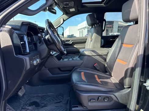 Used 2024 GMC Sierra 2500 AT4 w/ AT4 Preferred Package AWD/4WD image 13