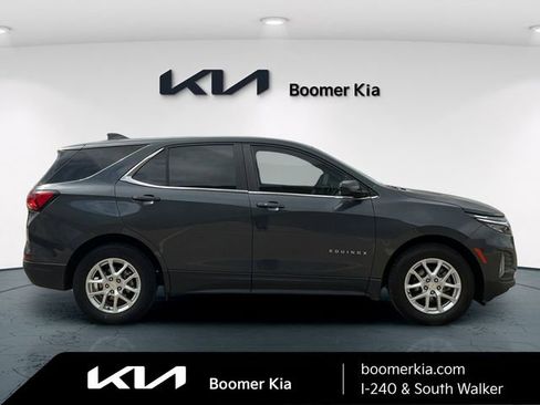 Used 2023 Chevrolet Equinox LT FWD image 4