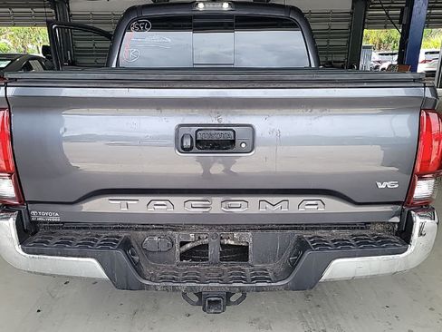 Used 2021 Toyota Tacoma SR5 RWD image 4