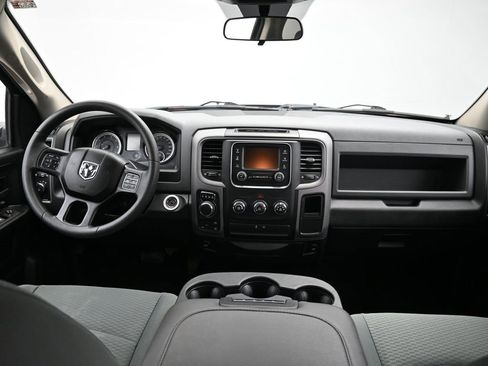 Used 2018 RAM 1500 Express w/ Express Value Package image 31