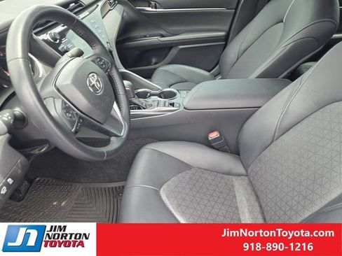 Used 2019 Toyota Camry XSE FWD image 15