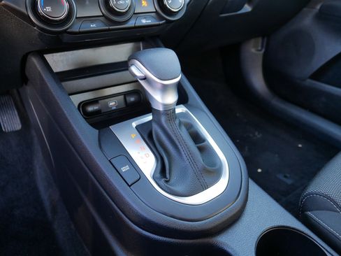 Certified 2024 Kia Forte LXS w/ LXS Technology Package image 24