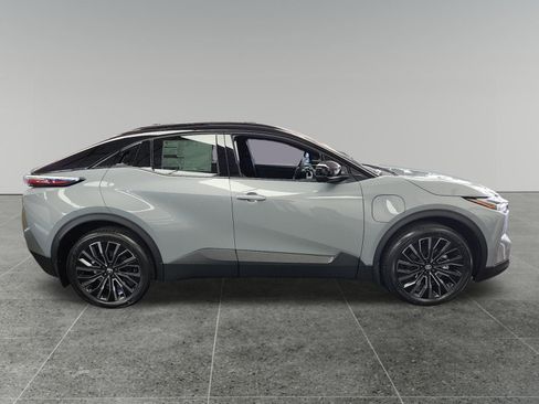 New 2026 Toyota C-HR AWD/4WD image 8