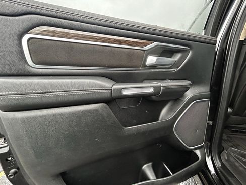 Used 2019 RAM 1500 Laramie image 10