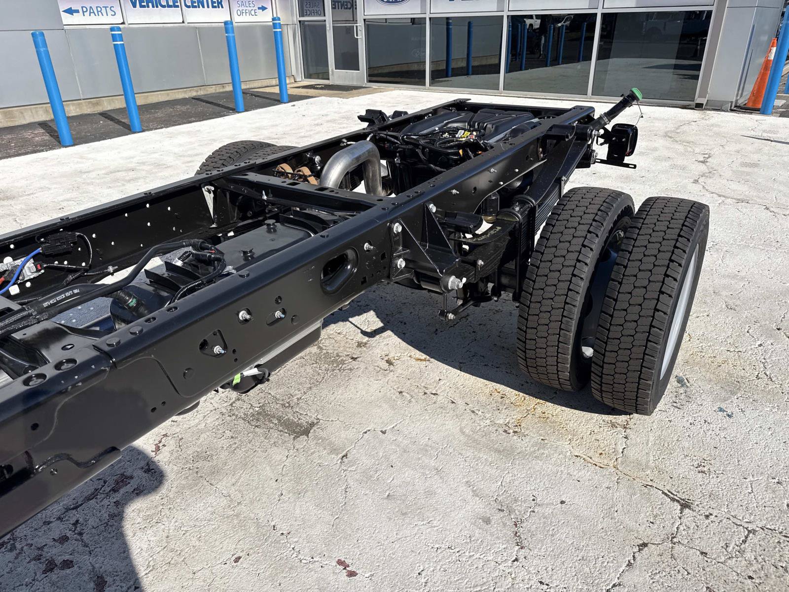 New 2027 Ford F550 4x4 Crew Cab image 12