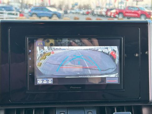 Used 2019 Toyota RAV4 Limited image 20