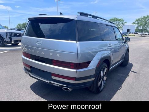 Used 2025 Hyundai Santa Fe Limited AWD/4WD image 3