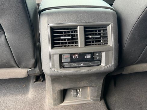 Used 2019 Volkswagen Atlas SE w/ Towing Package AWD/4WD image 12