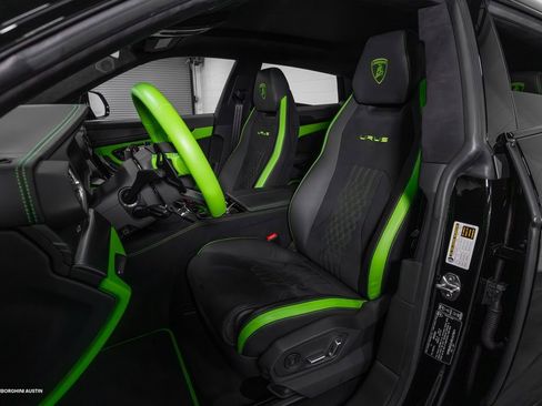 Used 2024 Lamborghini Urus S image 31