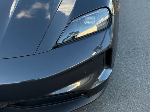 New 2025 Porsche Taycan 4S AWD/4WD image 11