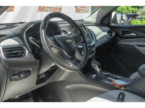Used 2024 Chevrolet Equinox LT FWD image 26