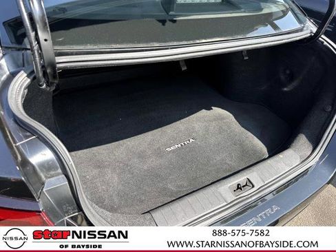 Certified 2022 Nissan Sentra SV w/ Trunk Package image 9