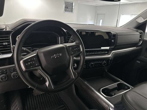 Used 2024 Chevrolet Silverado 3500 LTZ w/ LTZ Plus Package AWD/4WD image 15
