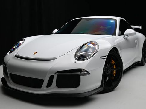 Used 2015 Porsche 911 GT3 image 23