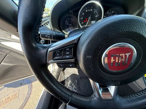 Used 2017 FIAT 124 Spider Lusso RWD image 22