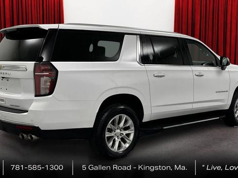 Used 2023 Chevrolet Suburban Premier AWD/4WD image 5