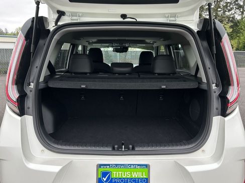 Used 2023 Kia Soul GT-Line w/ GT-Line Technology Package FWD image 22