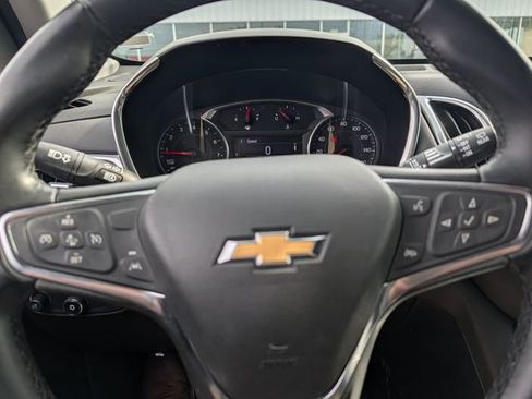 Used 2024 Chevrolet Equinox LT FWD image 22