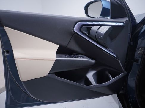 Used 2025 BMW X3 xDrive30i image 15