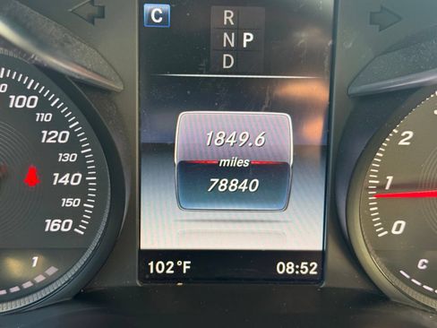 Used 2018 Mercedes-Benz GLC 300 image 16