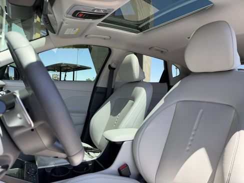 Used 2024 Hyundai Kona Limited FWD image 34