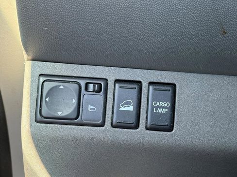 Used 2017 Nissan Frontier SV image 12