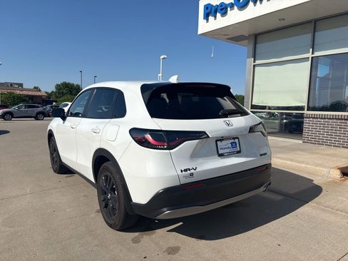 Certified 2026 Honda HR-V Sport image 7