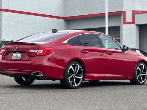 Used 2022 Honda Accord Sport image 2